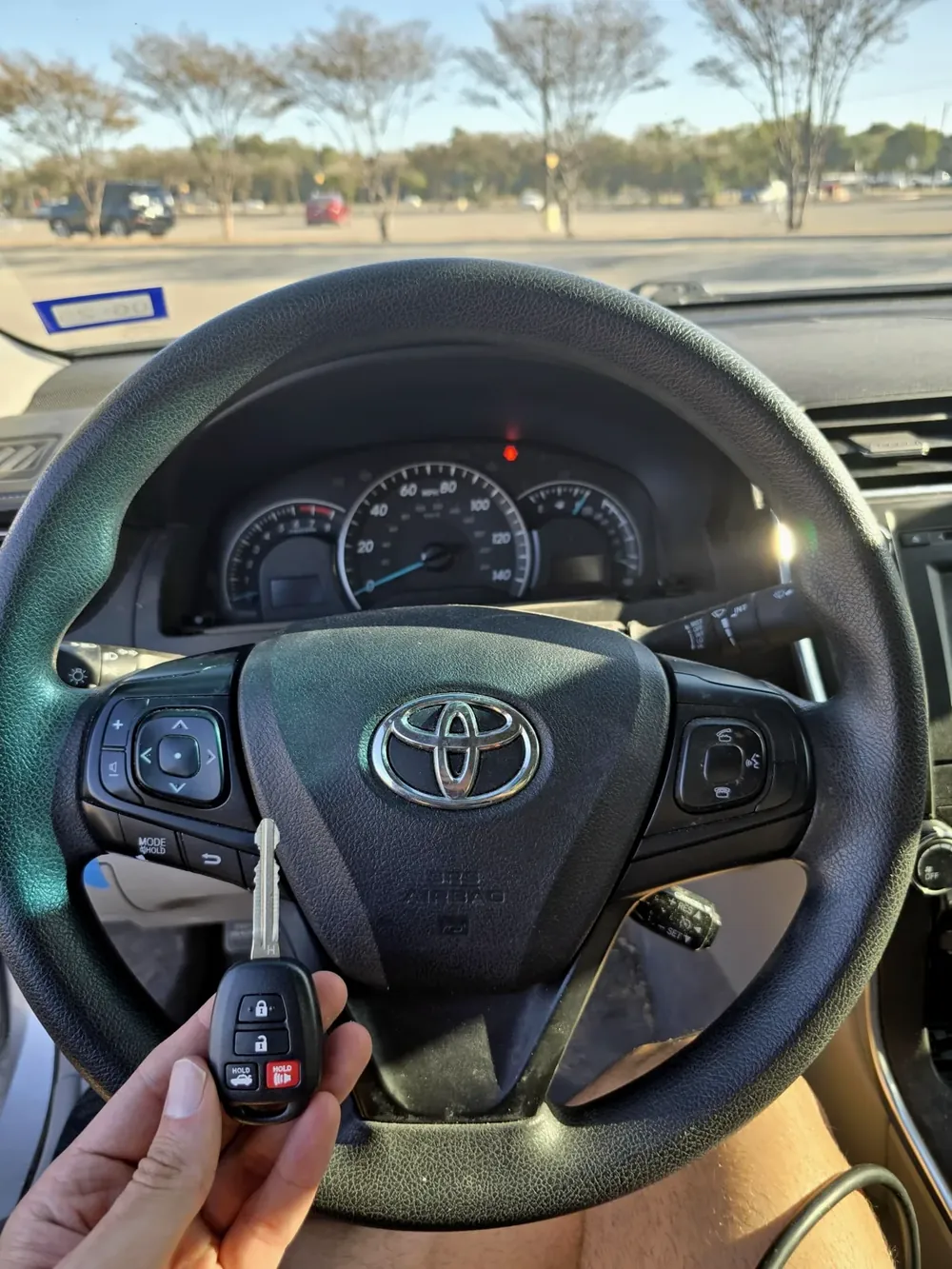 Toyota remote head key with lock buttons