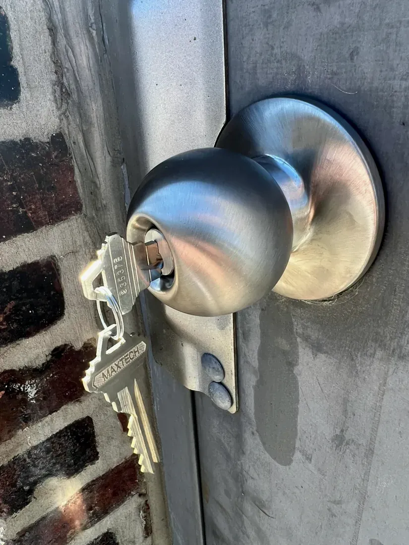 Door knob lock with new keys after a house lockout